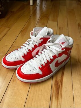 Nike Air Jordan 1 Mid - White & Red Accent